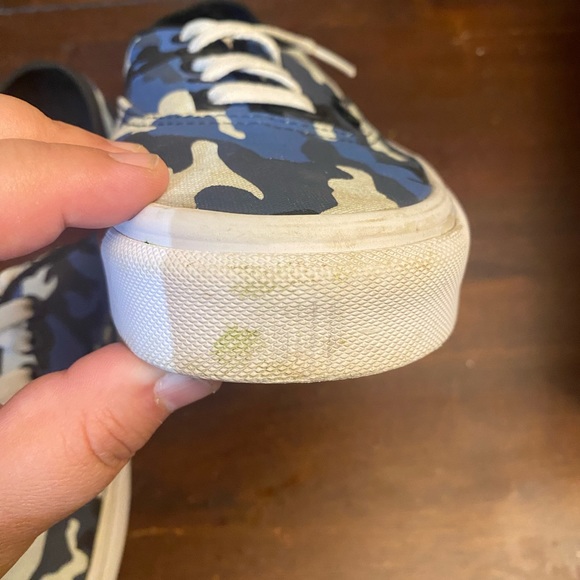 Authentic Vans - Picture 3 of 10